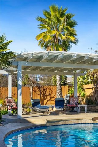 795 Angus Street, Paso Robles, CA 93446