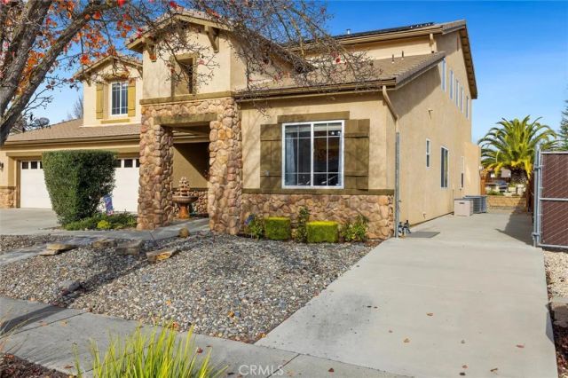 795 Angus Street, Paso Robles, CA 93446