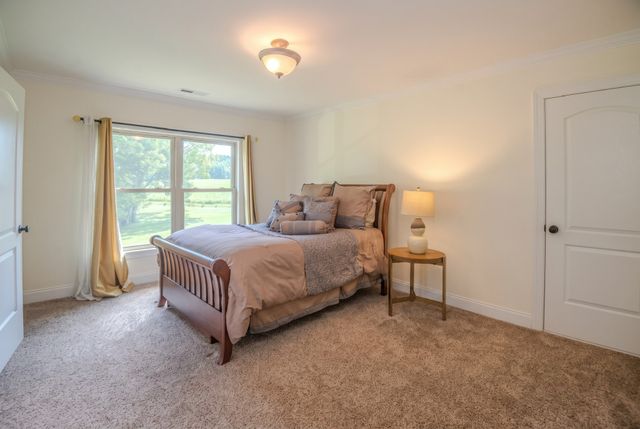 120 Wartrace Creek Rd, Wartrace, TN 37183