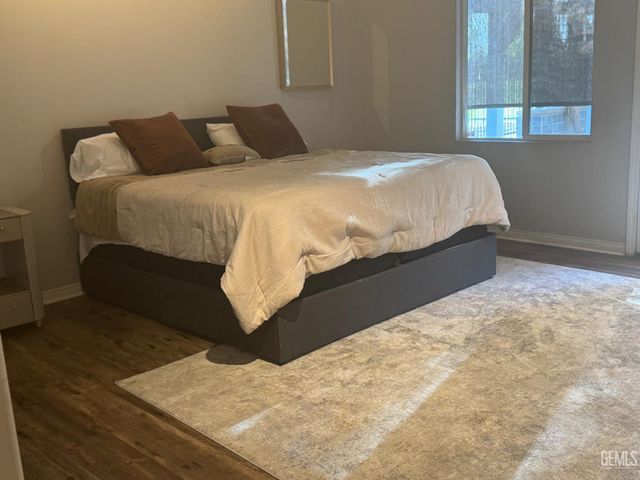 5011 Pelican Hill Drive, Bakersfield, CA 93312