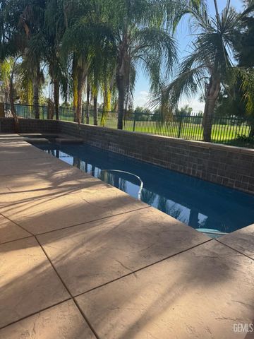 5011 Pelican Hill Drive, Bakersfield, CA 93312