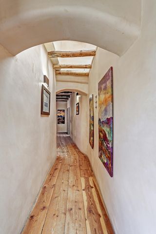 250 Moongate Road, Corrales, NM 87048