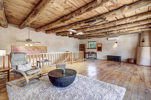 250 Moongate Road, Corrales, NM 87048