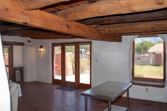 250 Moongate Road, Corrales, NM 87048