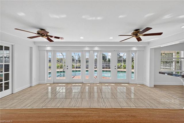 1038 SE 30th ST, Cape Coral, FL 33904