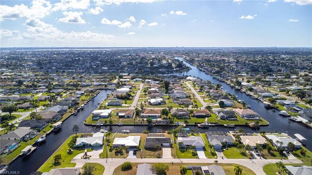 1038 SE 30th ST, Cape Coral, FL 33904