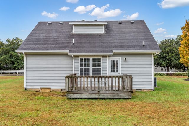 1730 Battleground Dr, Murfreesboro, TN 37129