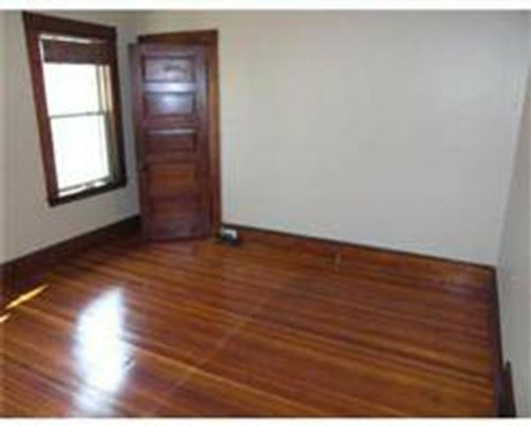 107 Merrymount Rd 2, Quincy, MA 02169