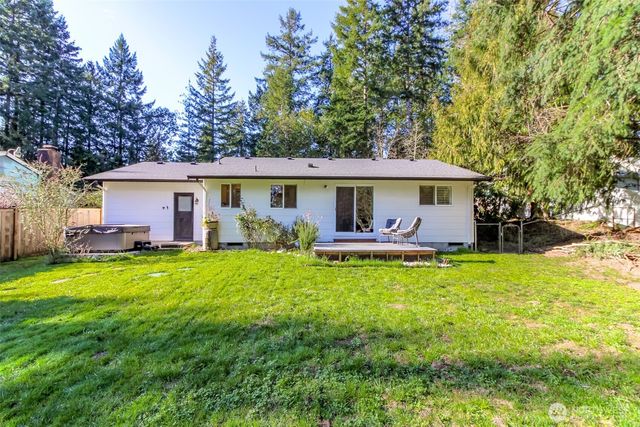 955 California Avenue SE, Port Orchard, WA 98366