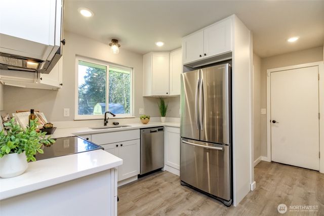 955 California Avenue SE, Port Orchard, WA 98366