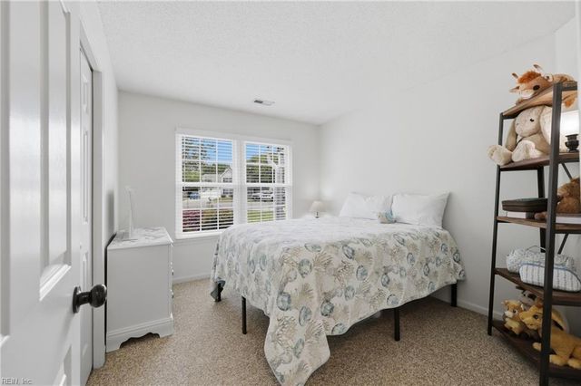 15094 Larkspur CT, Carrollton, VA 23314