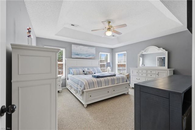 15094 Larkspur CT, Carrollton, VA 23314