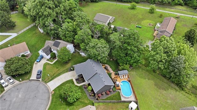 15094 Larkspur CT, Carrollton, VA 23314