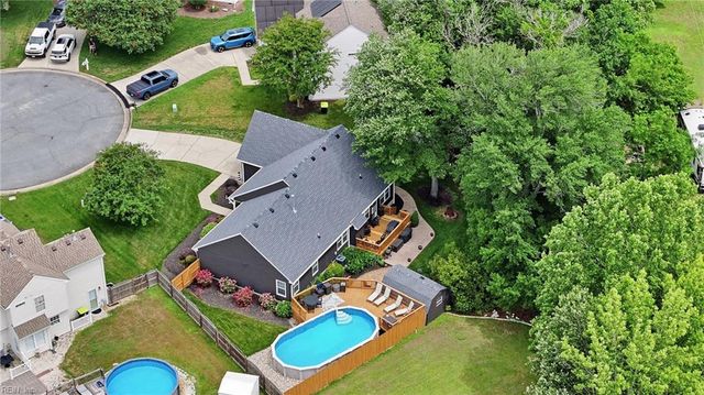 15094 Larkspur CT, Carrollton, VA 23314