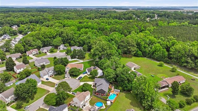 15094 Larkspur CT, Carrollton, VA 23314