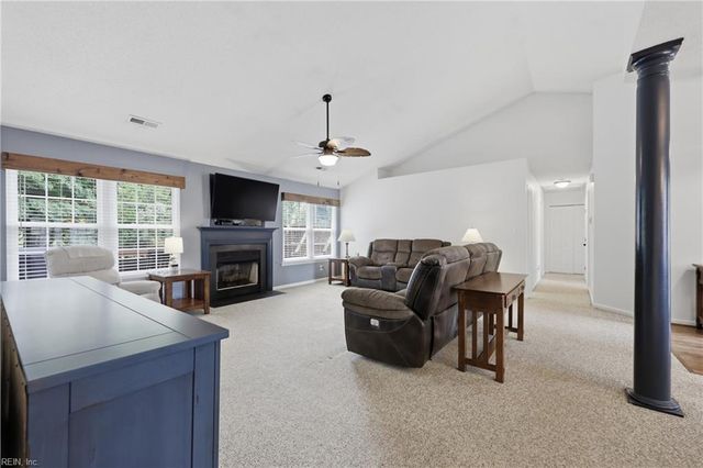 15094 Larkspur CT, Carrollton, VA 23314