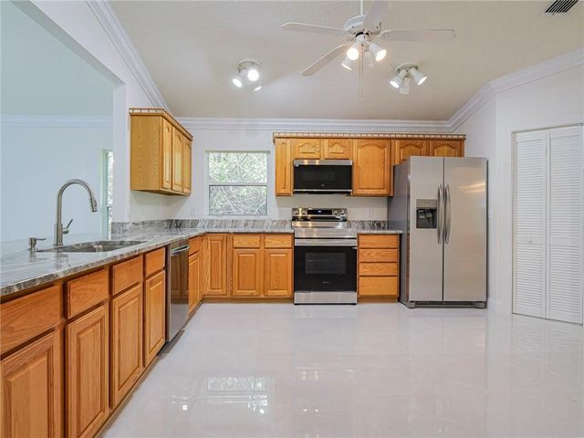 513 Benedictine Terrace, Sebastian, FL 32958