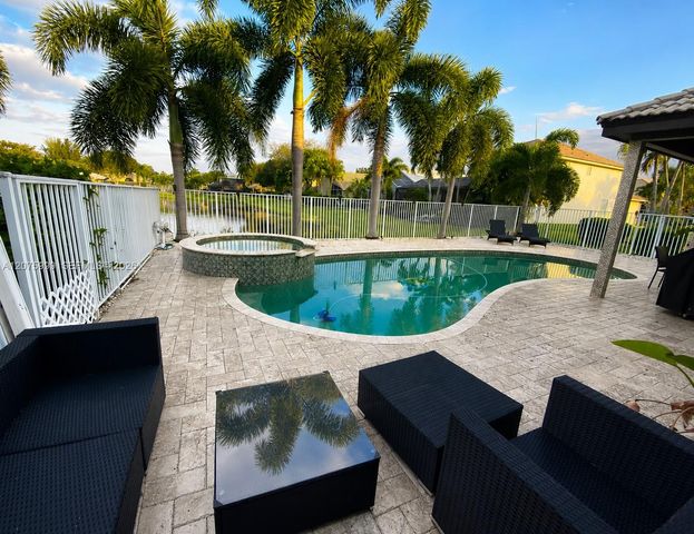 13658 Kiltie Court, Delray Beach, FL 33446