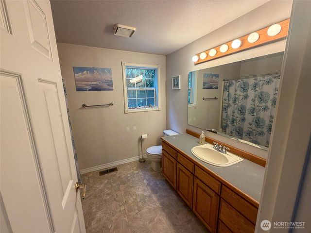 4914 Grand Fir Lane NW, Olympia, WA 98502