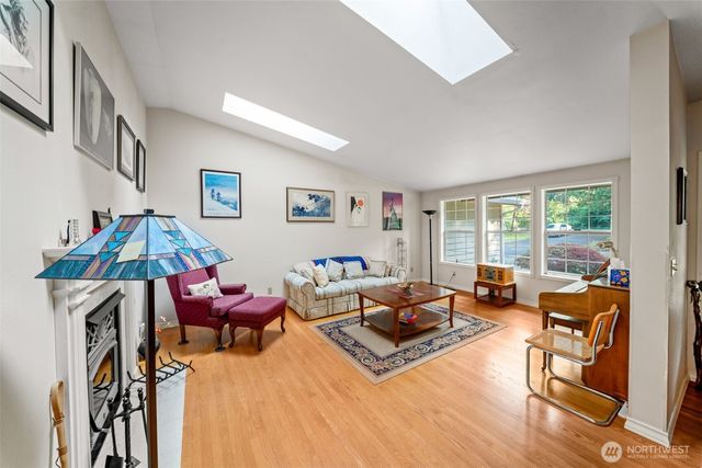 4914 Grand Fir Lane NW, Olympia, WA 98502