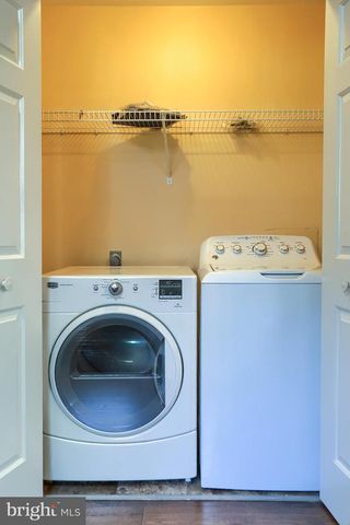 888 SUNNY HILL LN, Harrisburg, PA 17111