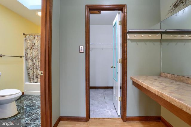 888 SUNNY HILL LN, Harrisburg, PA 17111