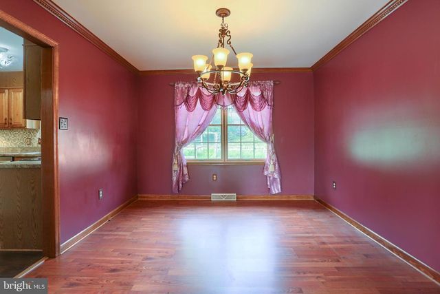 888 SUNNY HILL LN, Harrisburg, PA 17111