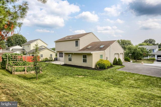 888 SUNNY HILL LN, Harrisburg, PA 17111
