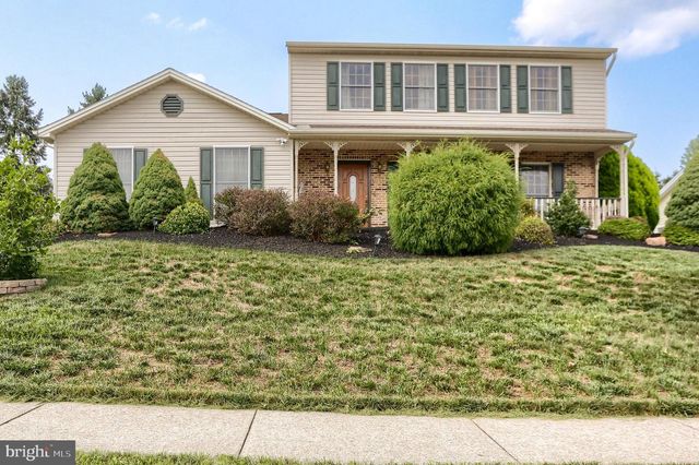 888 SUNNY HILL LN, Harrisburg, PA 17111