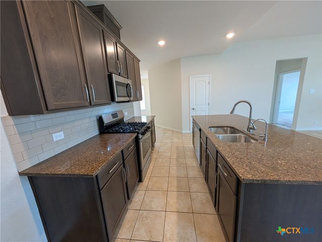 2241 Windswept Way, New Braunfels, TX 78132