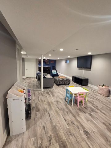 5537 S Massasoit Avenue, Chicago, IL 60638