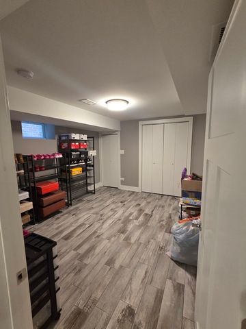 5537 S Massasoit Avenue, Chicago, IL 60638
