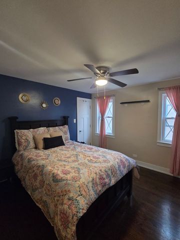 5537 S Massasoit Avenue, Chicago, IL 60638