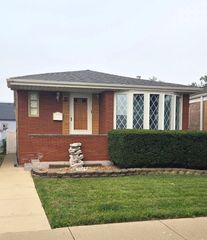 5537 S Massasoit Avenue, Chicago, IL 60638