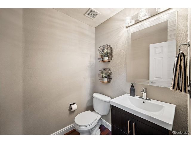 10417 Tracewood Dr, Highlands Ranch, CO 80130