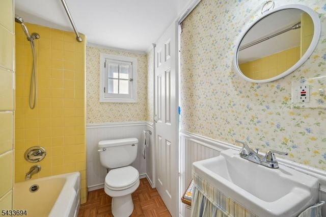 16 Fairchild Ave, Morris Twp., NJ 07950