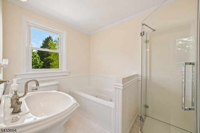 16 Fairchild Ave, Morris Twp., NJ 07950