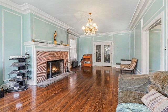 1168 W Boston Boulevard, Detroit, MI 48202
