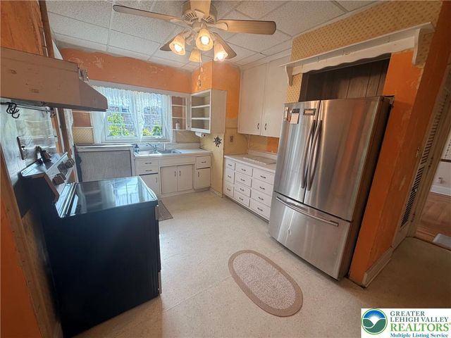 2130 West Tilghman Street, Allentown City, PA 18104