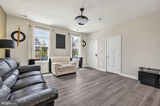 170 LAWNDALE DR, Bowie, MD 20716
