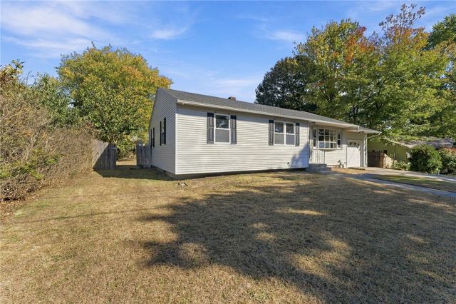 45 Dupont Circle, North Kingstown, RI 02852