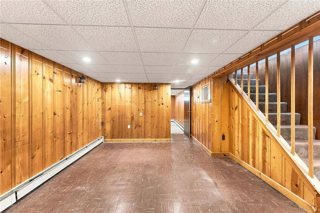 45 Dupont Circle, North Kingstown, RI 02852