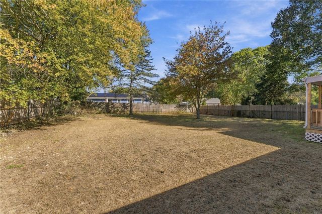 45 Dupont Circle, North Kingstown, RI 02852