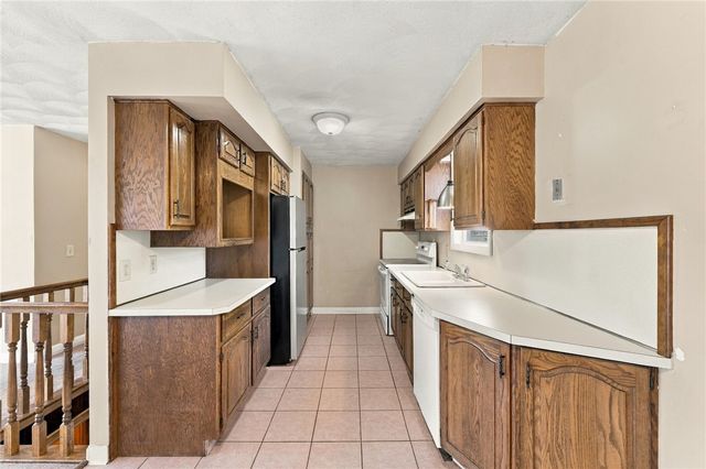 45 Dupont Circle, North Kingstown, RI 02852