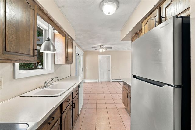 45 Dupont Circle, North Kingstown, RI 02852