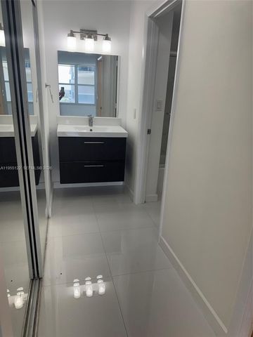 3800 S Ocean Drive 1725, Hollywood, FL 33019