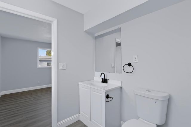 2941 clay St, Sacramento, CA 95815