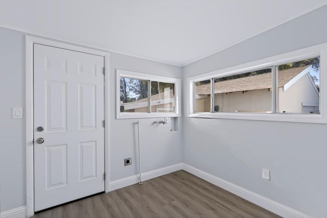 2941 clay St, Sacramento, CA 95815