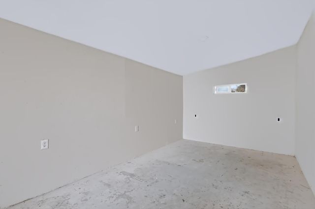 2941 clay St, Sacramento, CA 95815