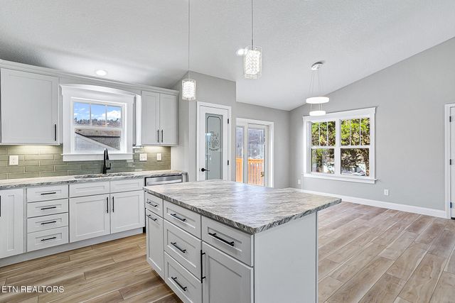 1134 Rider Ave, Knoxville, TN 37917